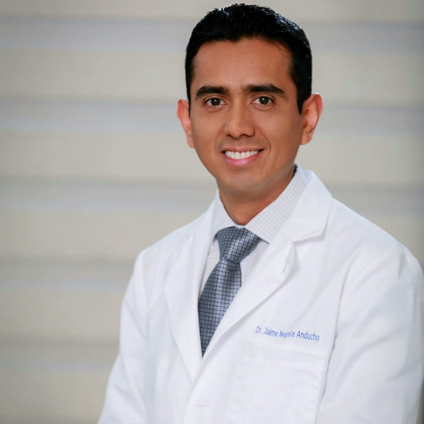 Dr. Jaime Negrete