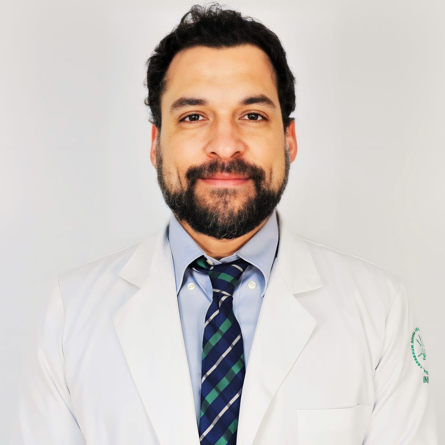 Dr. Luis Pesci